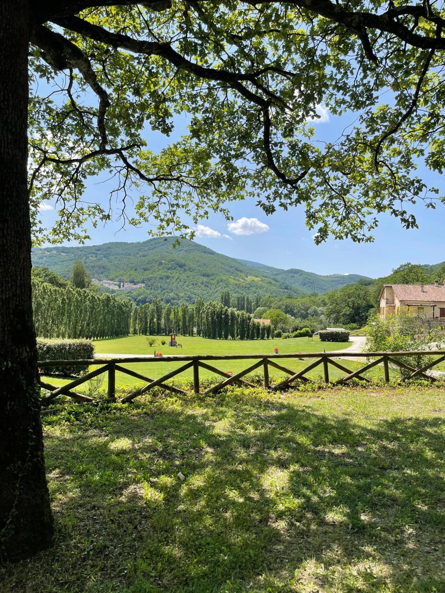 Cerqua Rosara Residence Valtopina Экстерьер фото